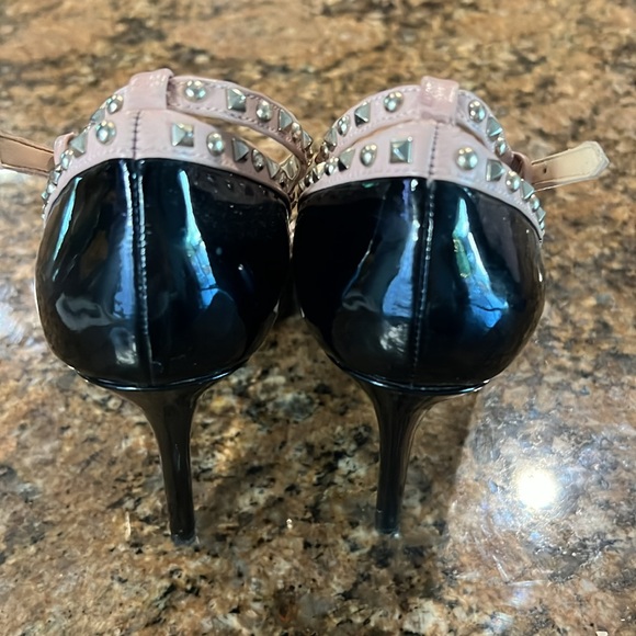 Studded patent leather pumps - Picture 4 of 6